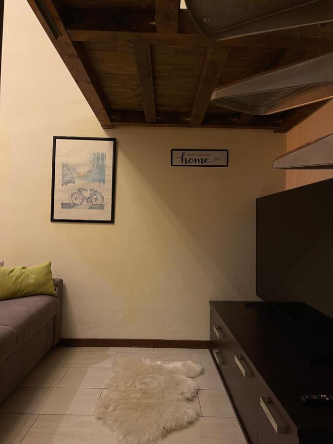 Romeo Apartment Livorno Bagian luar foto