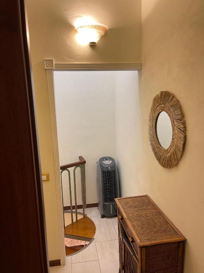 Romeo Apartment Livorno Bagian luar foto